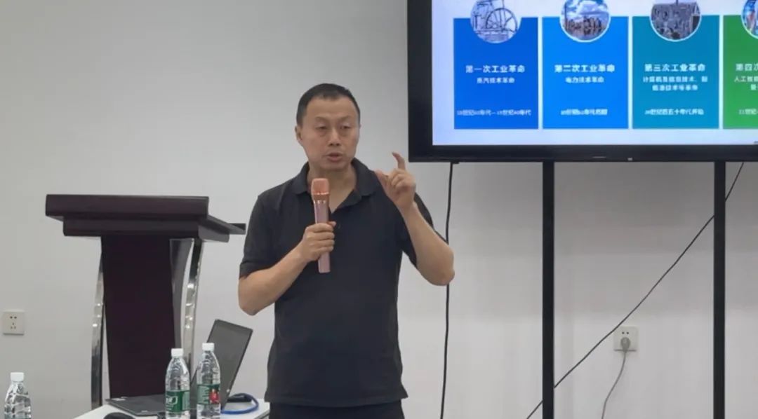 卡林、鎧鉞集團(tuán)2024中期會(huì)圓滿結(jié)束，全力以赴再戰(zhàn)下半程！